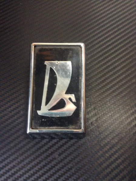 Значок Жигули ВАЗ 2107