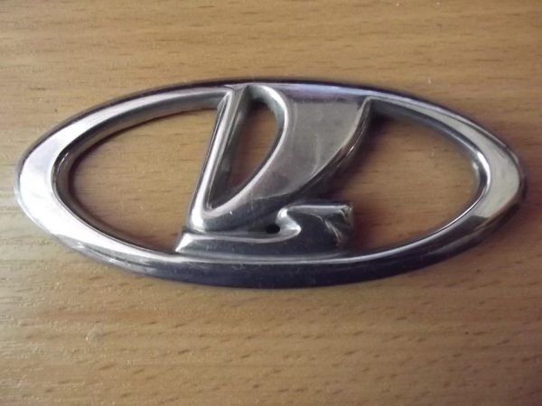 Шильдик Лада Приора ВАЗ 2115