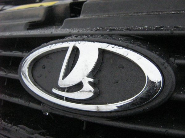 Лада Гранта лифтбек эмблема