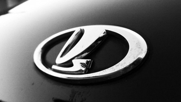 Значок Лада Приора