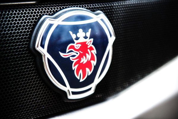 Марка машины с грифоном