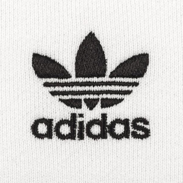 Надпись адидас