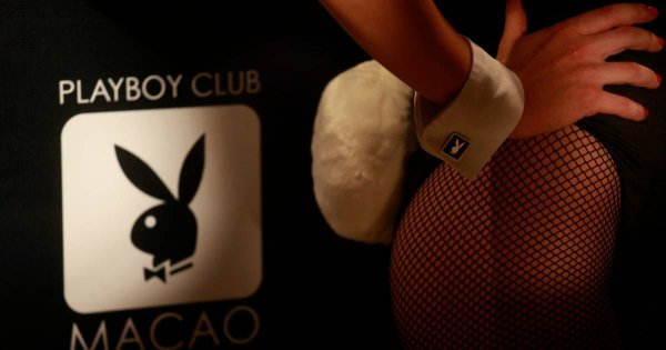 Обои на телефон плей бой