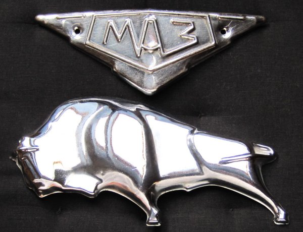 МАЗ 200 эмблема