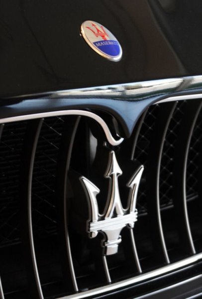 Трезубец Мазерати