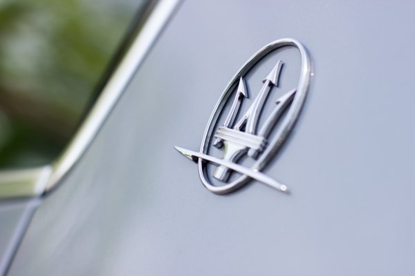 Мазерати логотип Ghibli