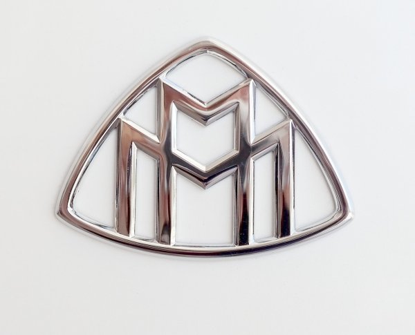 Со значком от Майбаха