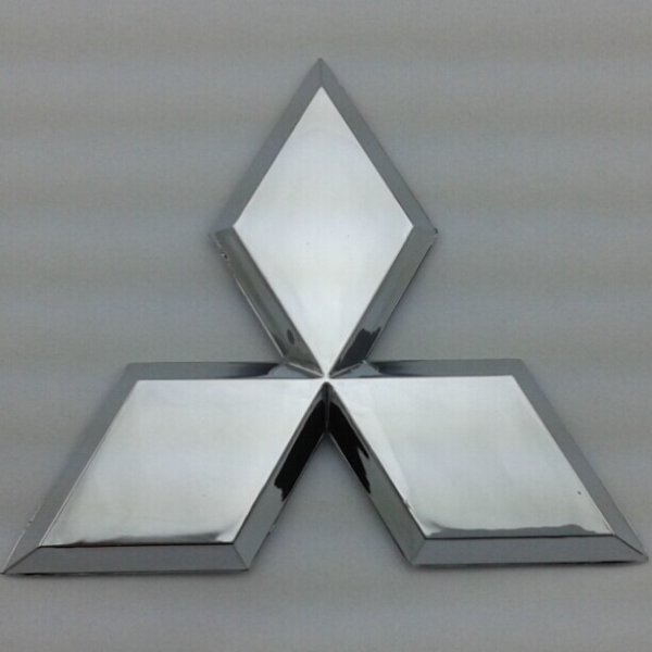 Шильдики на Митсубиси л 200