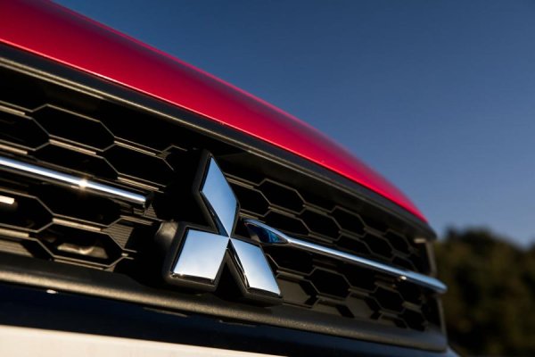 Mitsubishi ASX эмблема