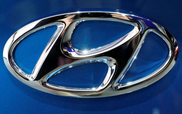 Hyundai i30 logo