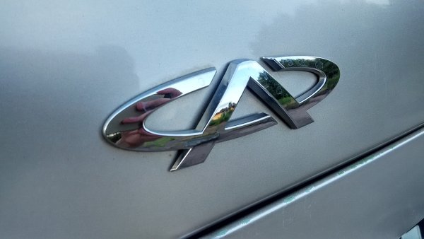 Марки машин значки чери