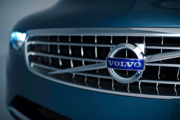 Марка автомобиля Вольв