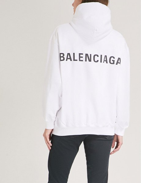 Баленсиага ава