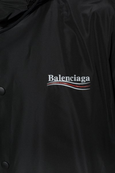 Лейбл одежды Баленсиага