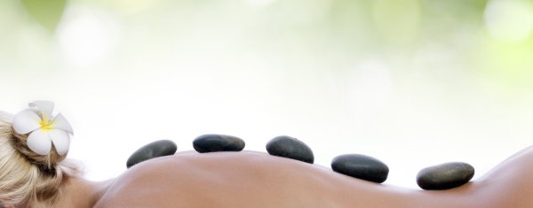 Брутальный мужчина массаж