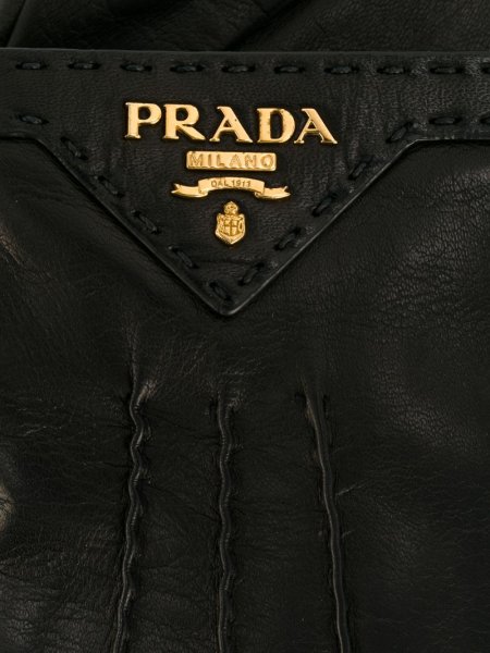 Прада логотип да