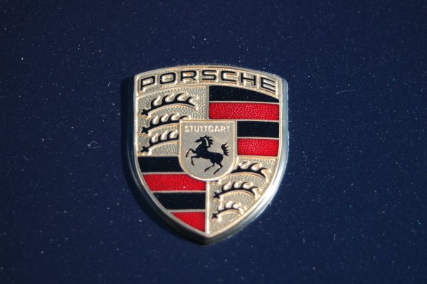 Porshe logo 1948
