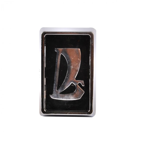 Значок Лады на ВАЗ 2106