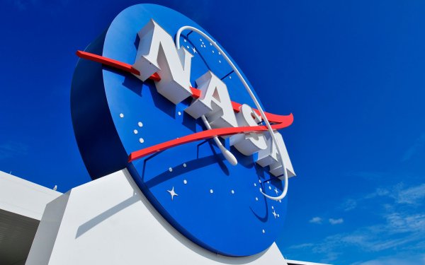 NASA фото эмблемы