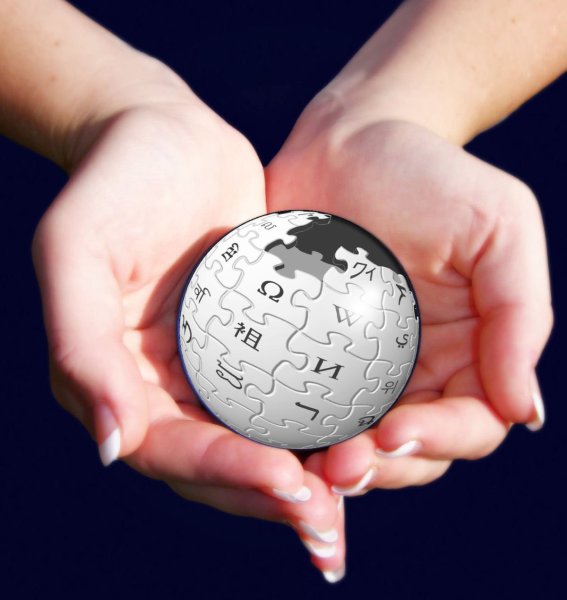 Лого Википедии первый