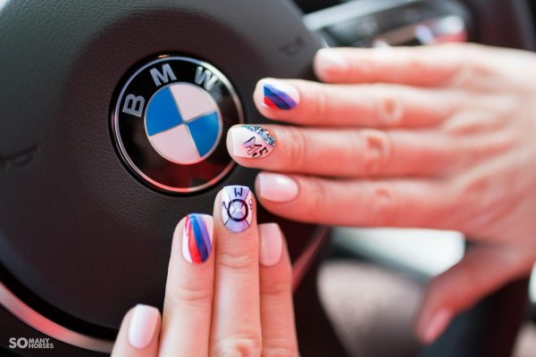 Ногти в стиле БМВ