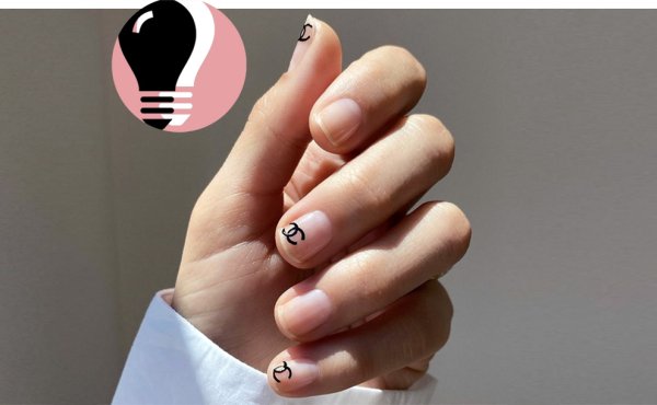 Маникюр с логотипом Dior