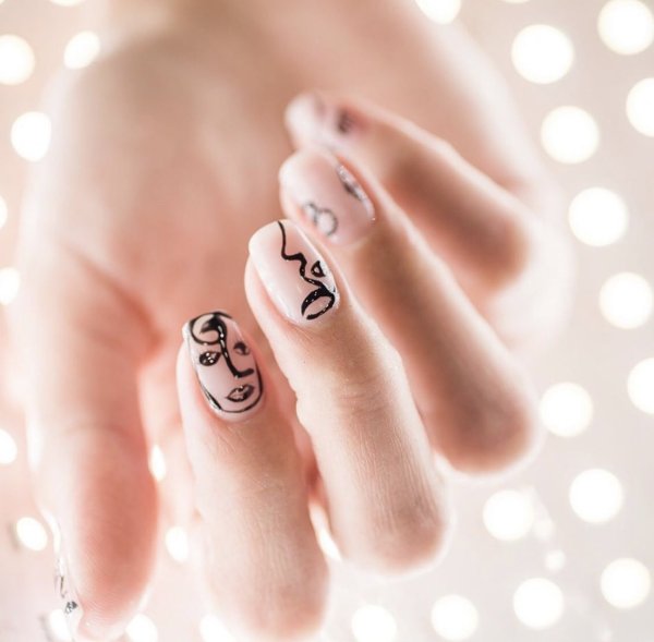 Маникюр москвичка