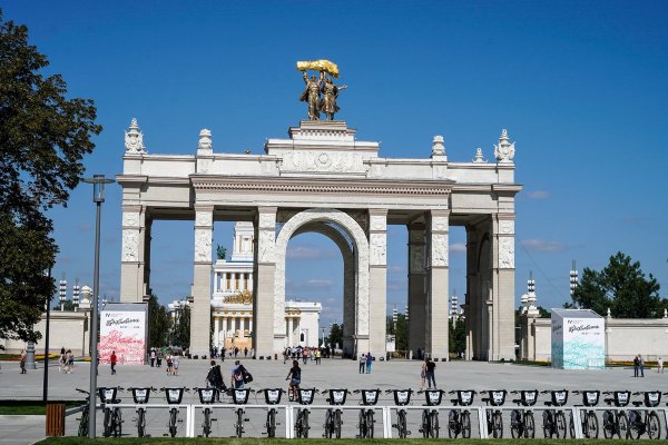 Площадь перед ВДНХ