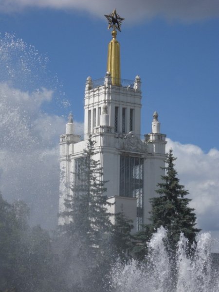 Павильоны ВДНХ зимой