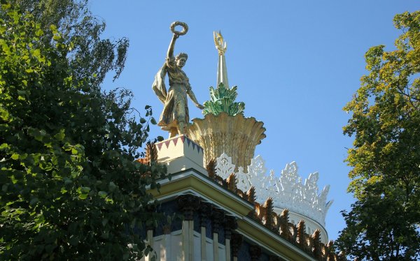Арка главного входа ВДНХ