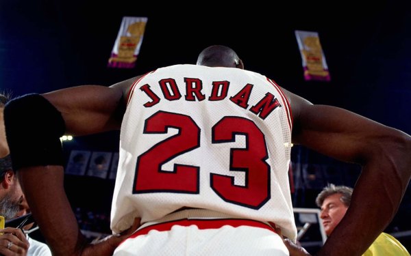 Майкл Джордан номер 23