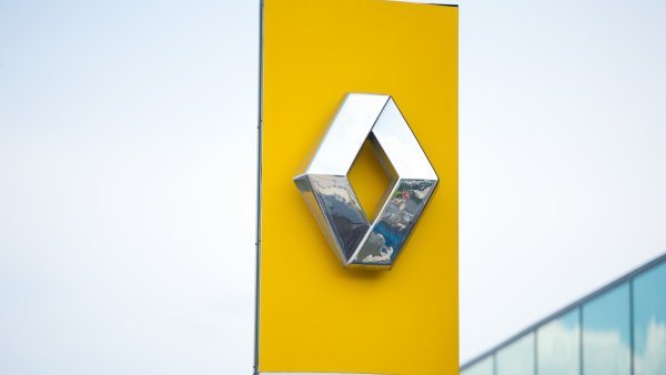 Новый логотип Рено