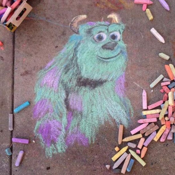 Мелками на асфальте