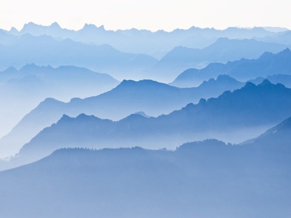 Горы светлый фон