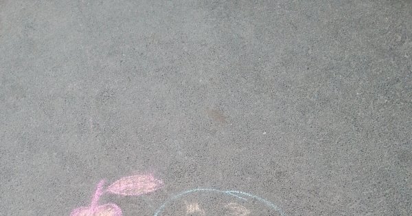 Асфальт с мелками фон