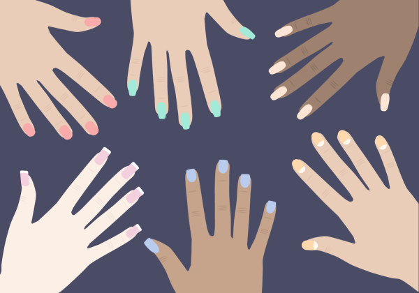 Рука с маникюром вектор