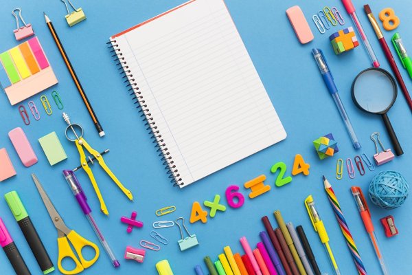 Школьные принадлежности