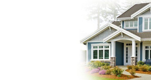 Загородный дом на белом фоне