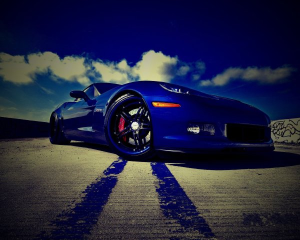 Спорткар синий