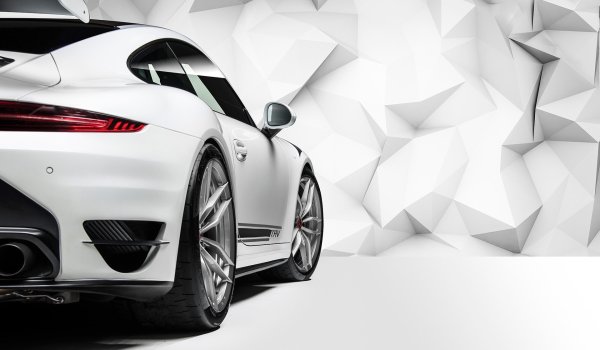 Машина на Светлом фоне