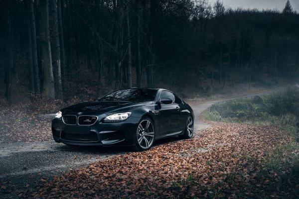 BMW m6 ночью