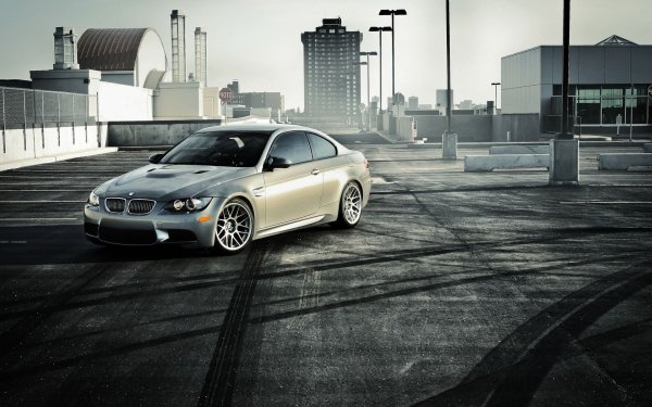 BMW e92 серебристая