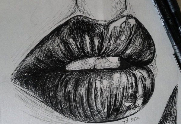 Черные губы нарисованные