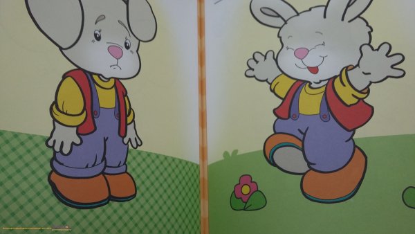 Веселый и грустный зайчик