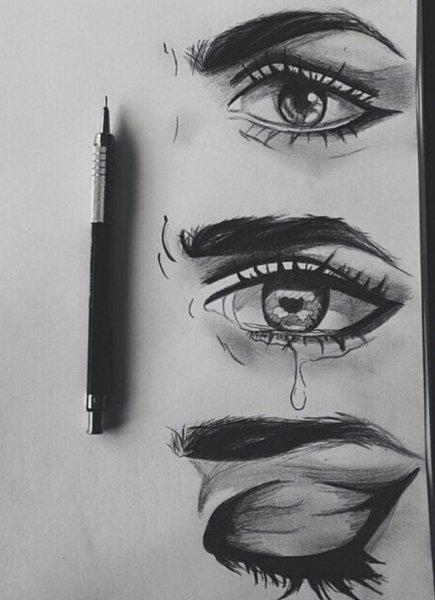 Глаз карандашом для скетчбука