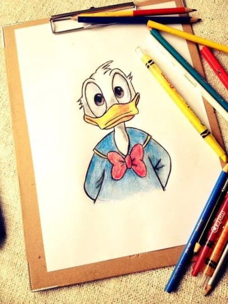 Мультяшки цветными карандашами