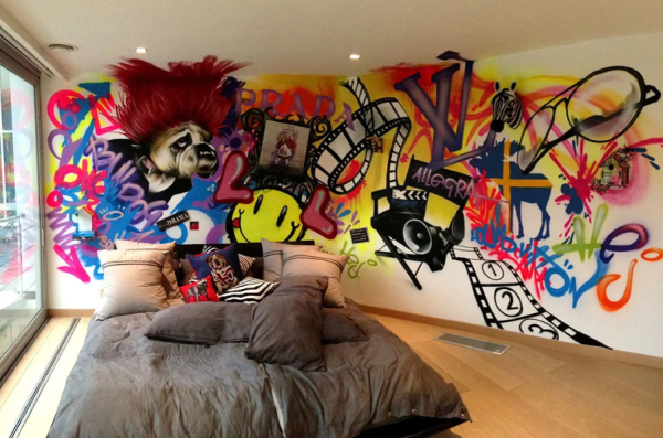 Роспись стен в комнате подростка