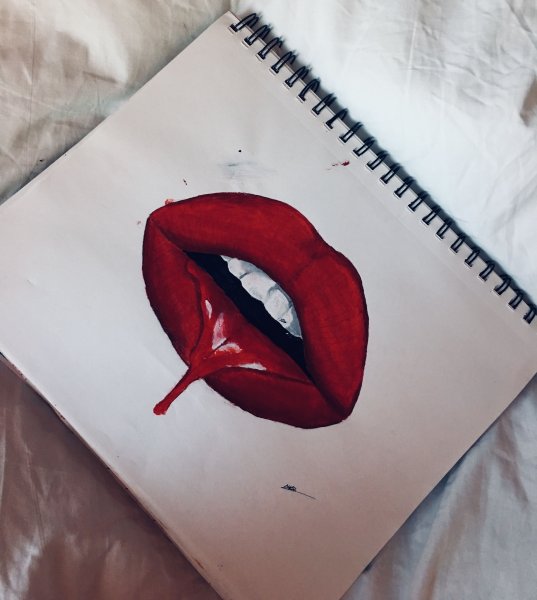 Рисунки в скетчбуке губы
