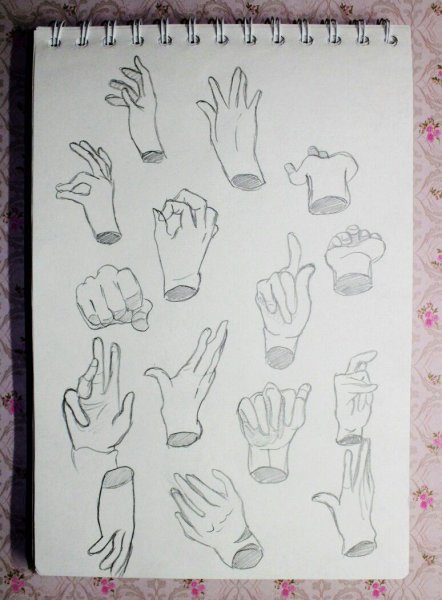 Рисования рук для скеч бук
