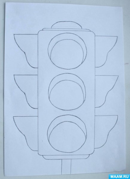 Аппликация светофор младшая группа